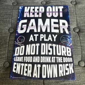 🎮 Keep Out – Gamer at Play Metal Sign